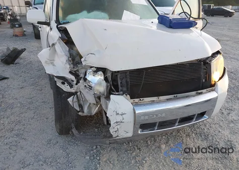 2010 Ford Escape Limited из США, поврежденный, VIN 1FMCU0EG5AKA43595